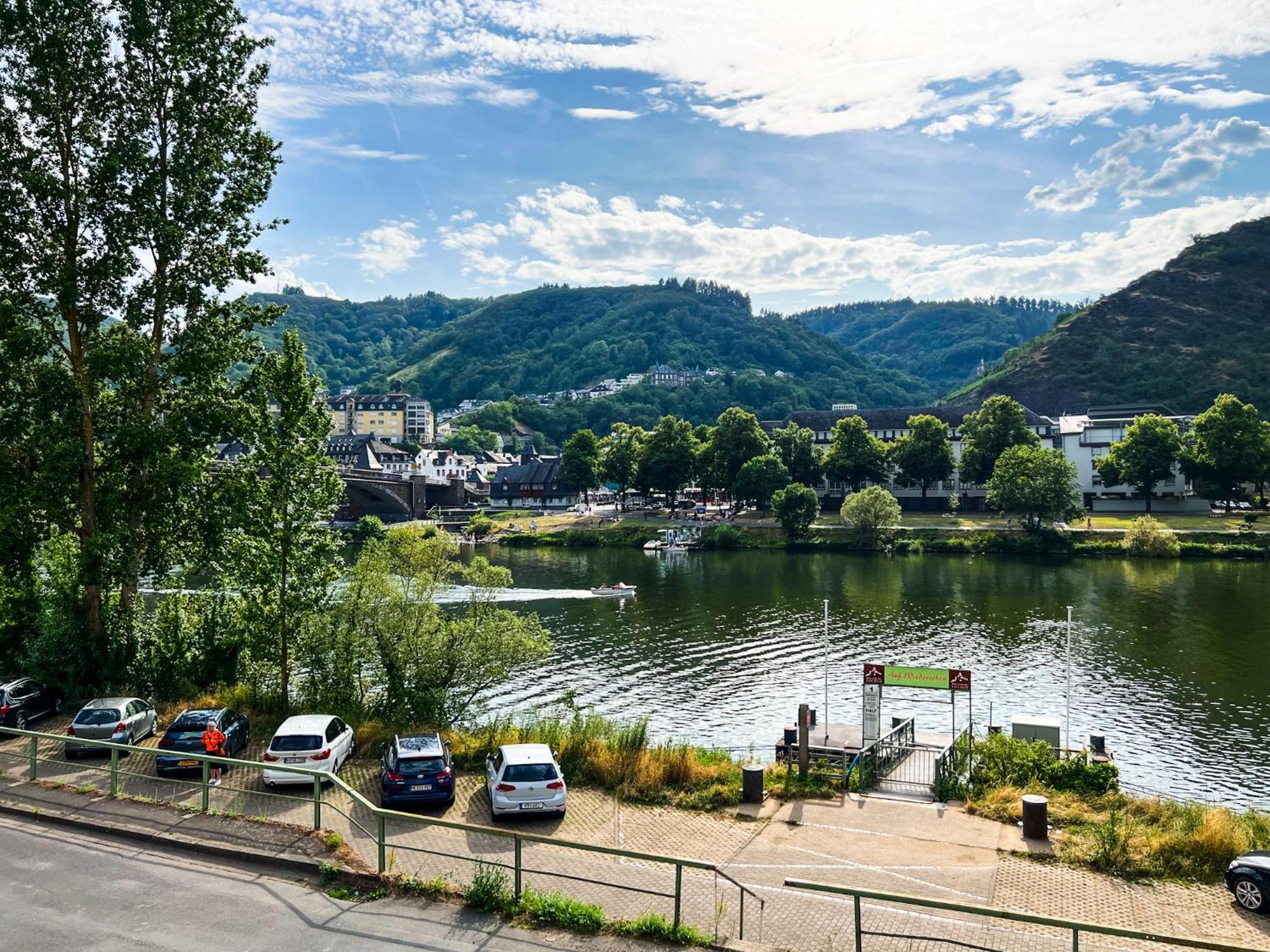 Moselblick I Ad Reichsburg Parkplatz 100M Marktplatz Cochem Esterno foto